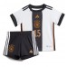 Tyskland Niklas Sule #15 Replika Babykläder Hemma matchkläder barn VM 2022 Korta ärmar (+ Korta byxor)